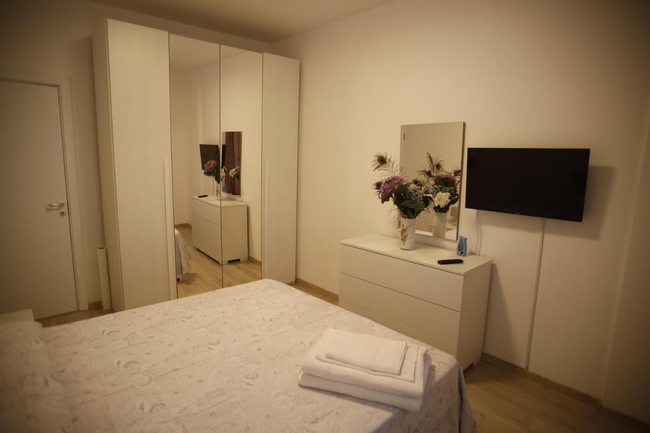 Lar Apartment ฟอคชานิ ภายนอก รูปภาพ